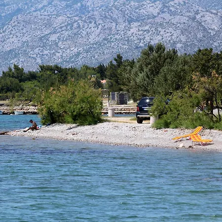 Triple Starigrad 3335f 3*