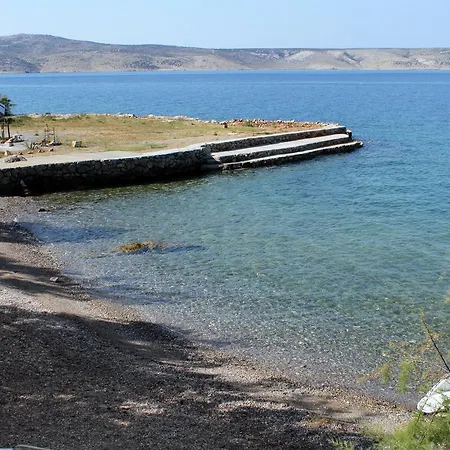 Πανσιόν Triple Starigrad 3335f 3*